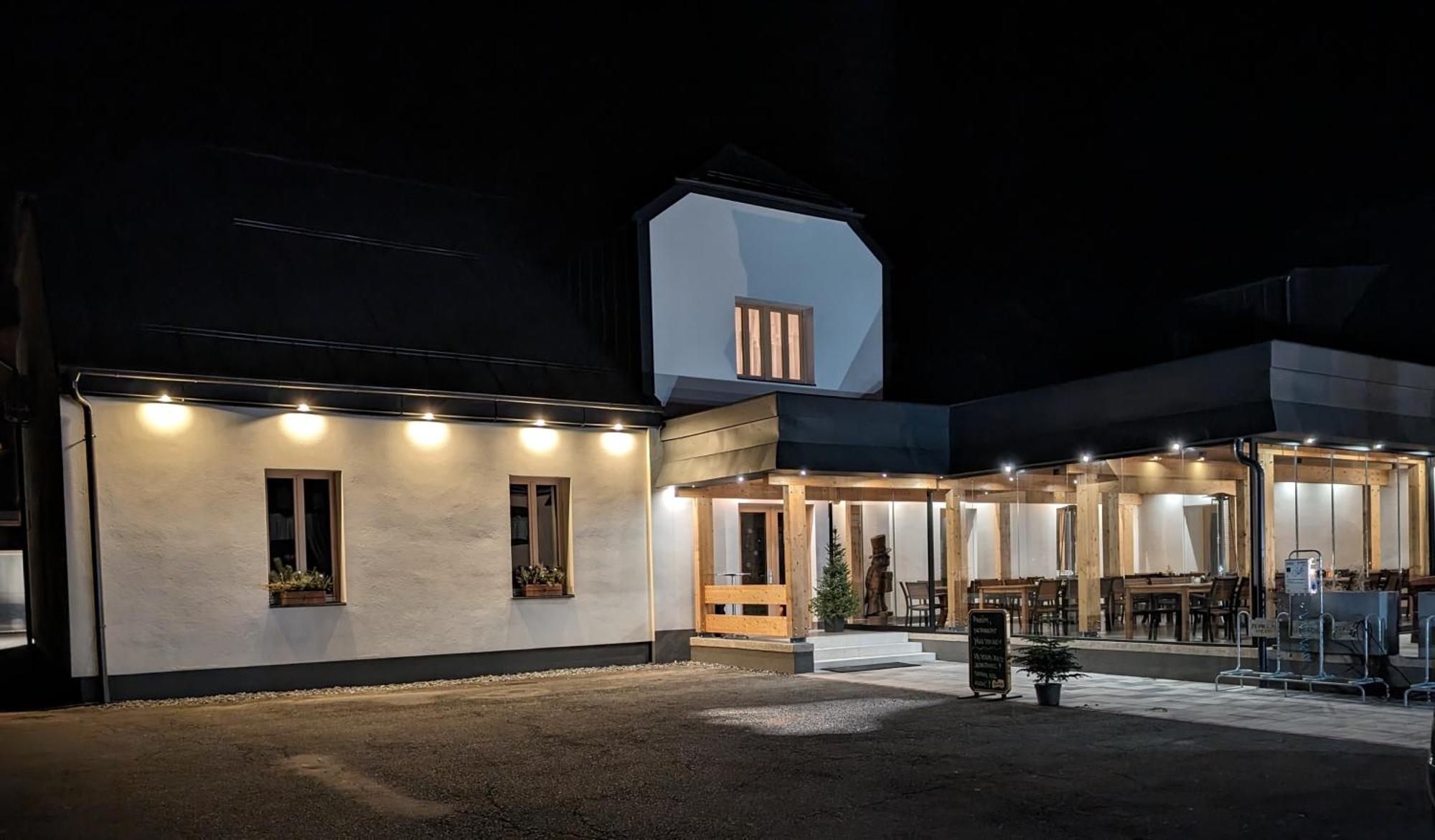 Pension Harcovna Frýdlant nad Ostravicí エクステリア 写真
