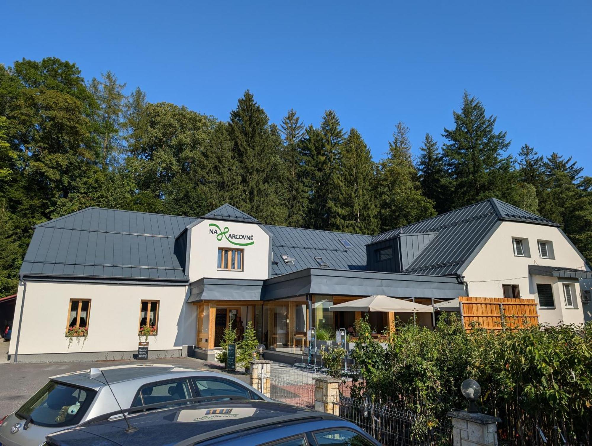 Pension Harcovna Frýdlant nad Ostravicí エクステリア 写真