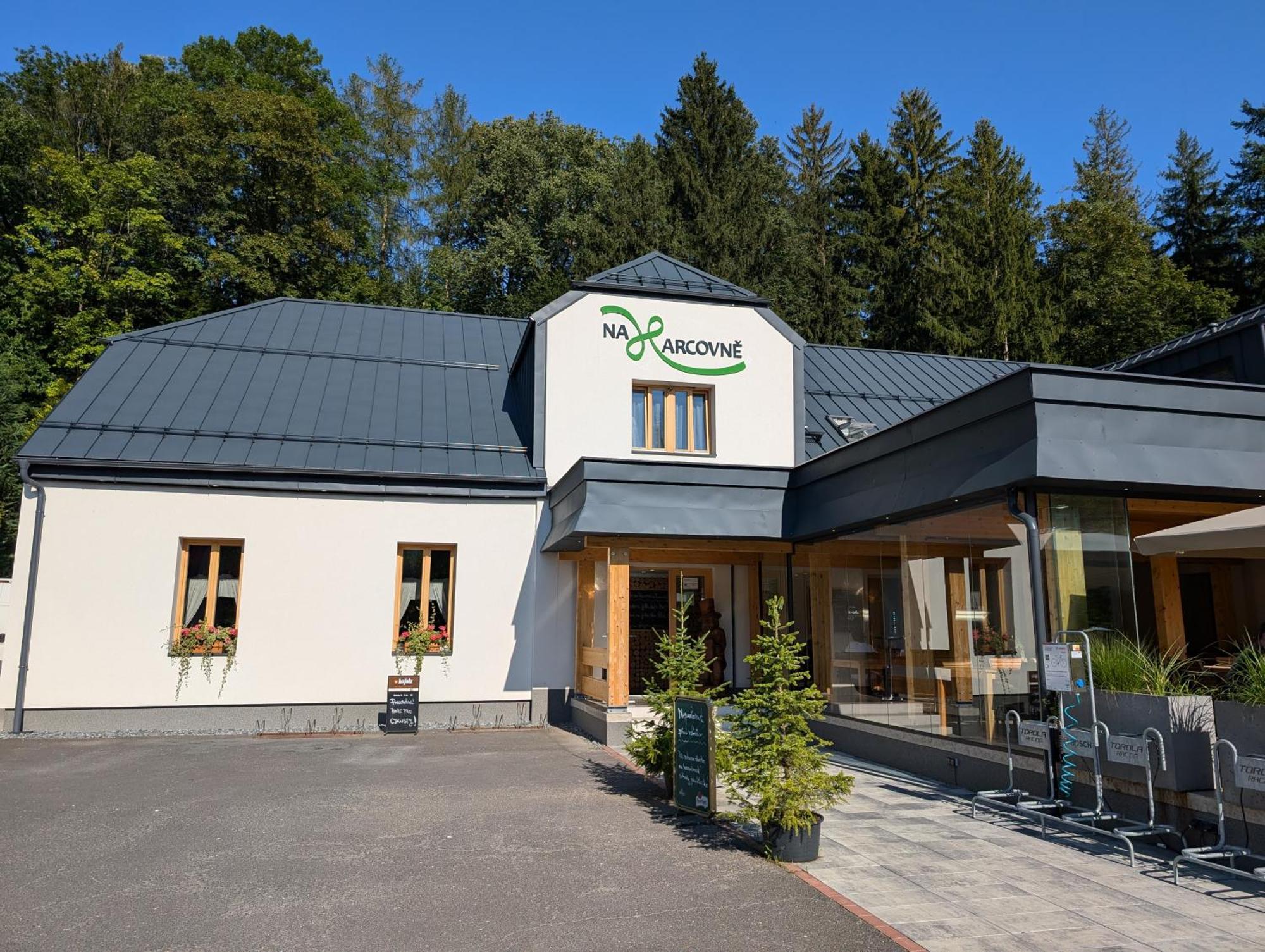 Pension Harcovna Frýdlant nad Ostravicí エクステリア 写真