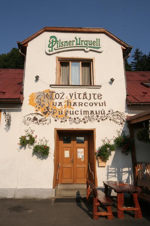 Pension Harcovna Frýdlant nad Ostravicí エクステリア 写真