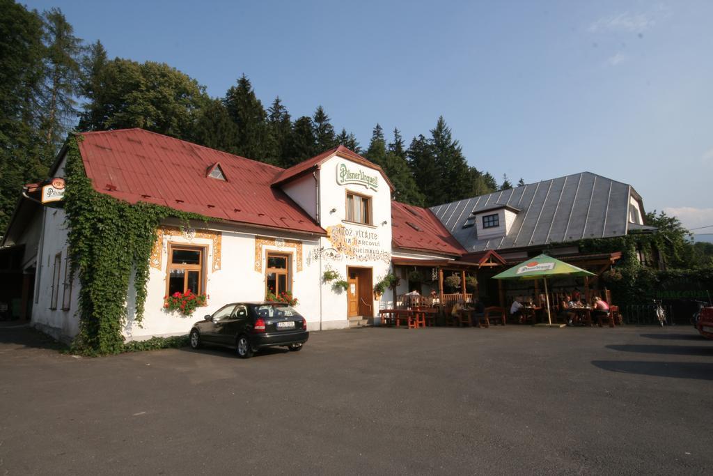 Pension Harcovna Frýdlant nad Ostravicí エクステリア 写真
