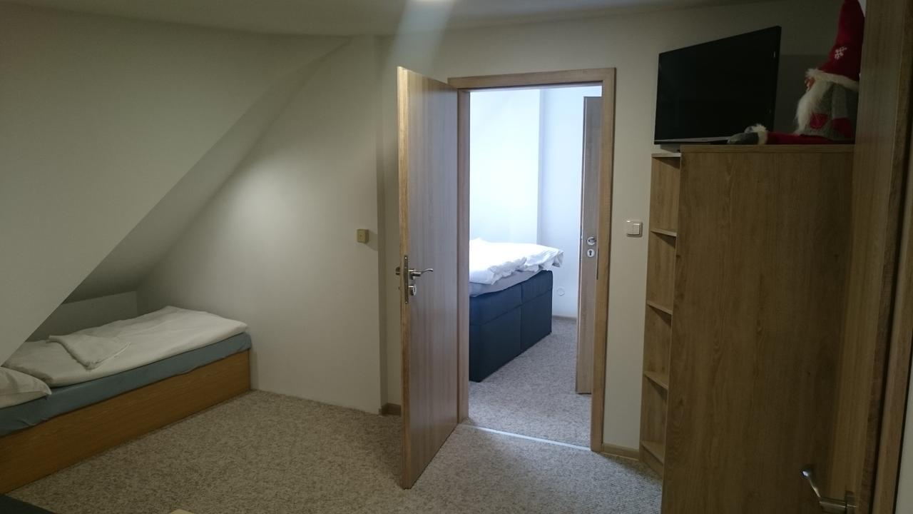 Pension Harcovna Frýdlant nad Ostravicí エクステリア 写真